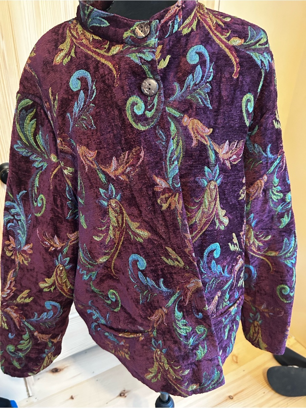 Leslie Fay Purple Velvet Floral-Embroidered Button down Blazer